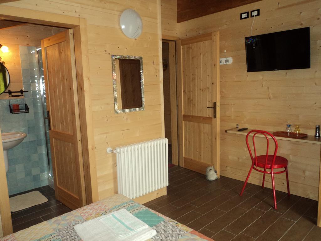 Chalet Trentino Bed and Breakfast Fiavè Værelse billede